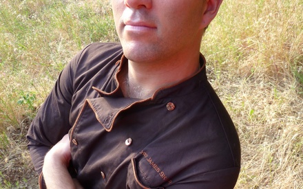 Golden_medium_chef_james_iron_chef