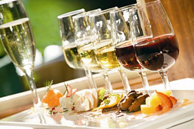 Medium_food_and_wine