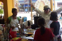 Small_chef_mary_with_hand_in_air