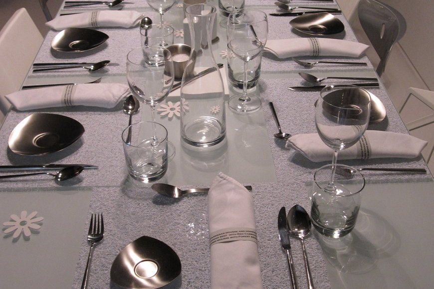 Large_table